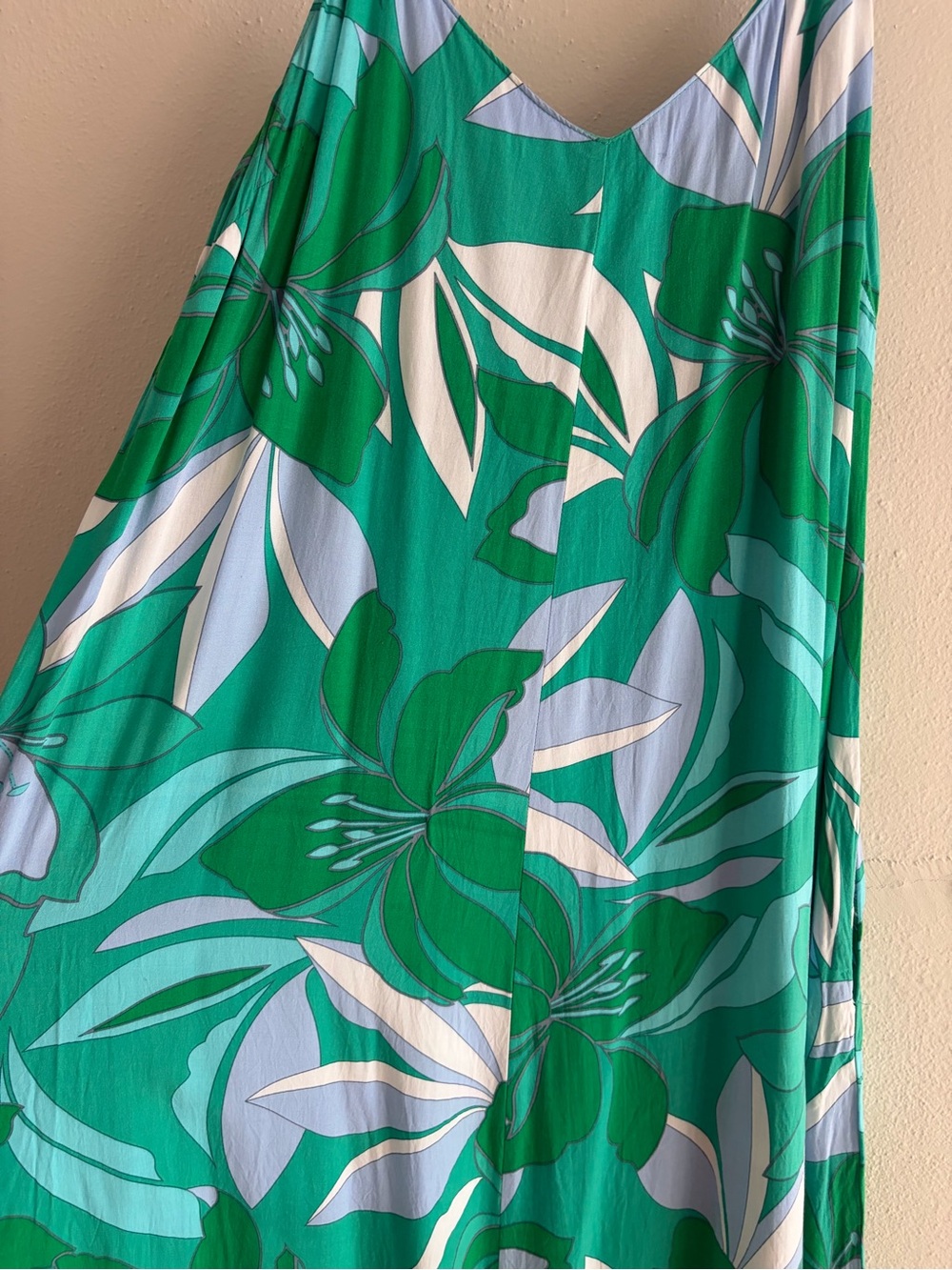 Green Tropical Print Maxi Dress - Picture 2 of 4